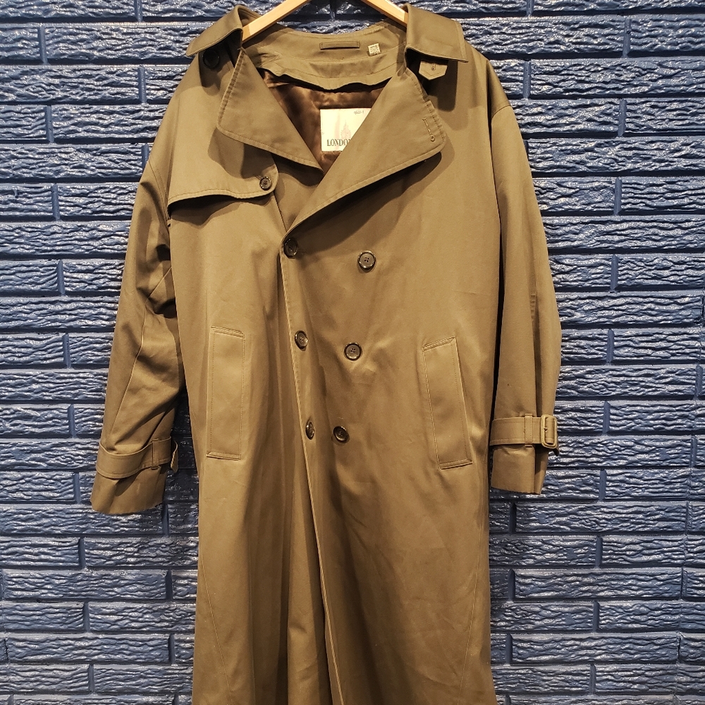 HOST PICK ❤️ 💕  LONDON FOG TRENCH COAT W/LINER